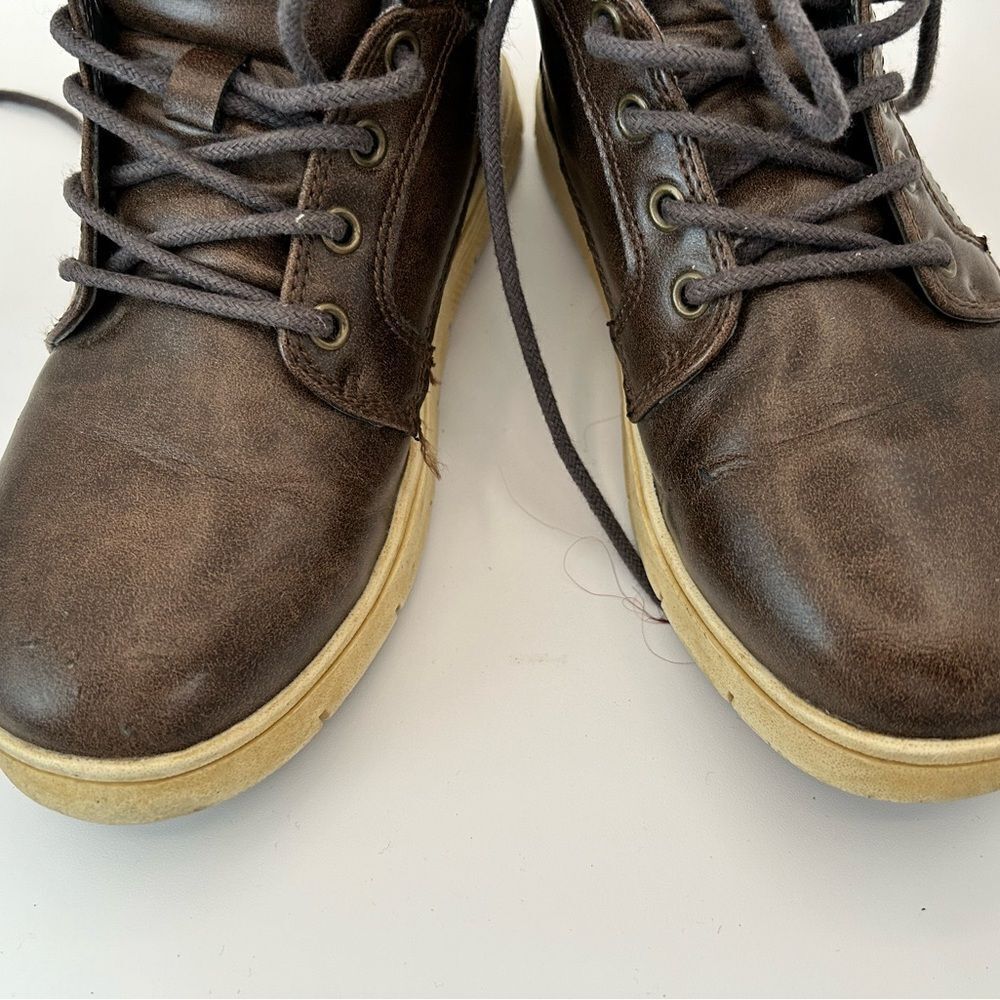 Cat&Jack boys boots, brown, size 2